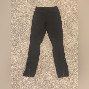 Athleta Headlands Hybrid Moto Tight. Size 8 Tall.